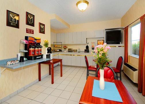 Holiday Inn Express - Indiana By Ihg Εστιατόριο φωτογραφία